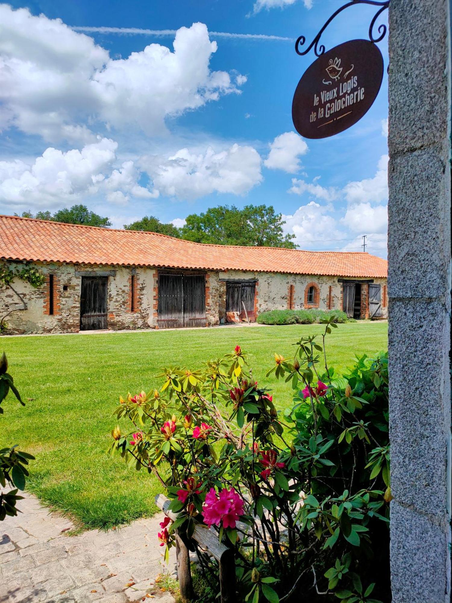 Le Vieux Logis De La Galocherie Sainte-Florence Ngoại thất bức ảnh